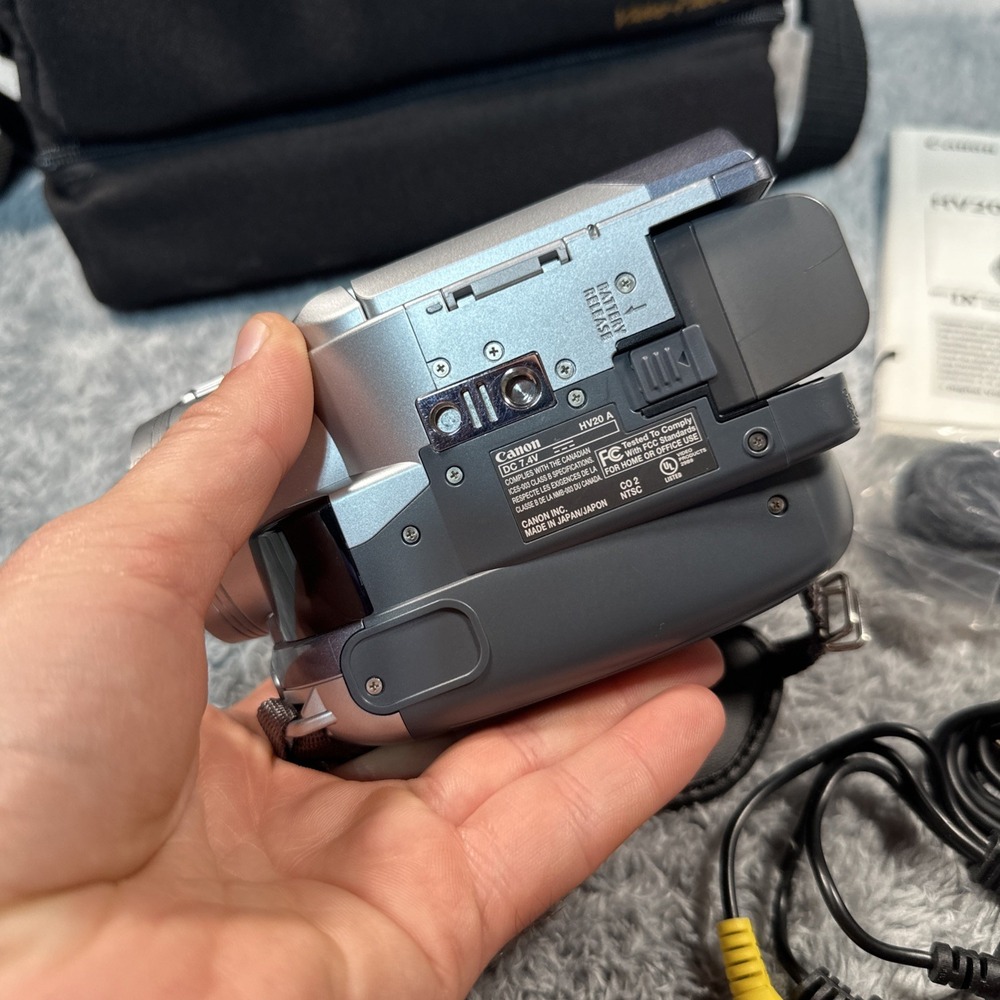 Canon HV20A MiniDV High Def Camcorder HDV 1080i Camcorder Video Camera Tested - Picture 5 of 12